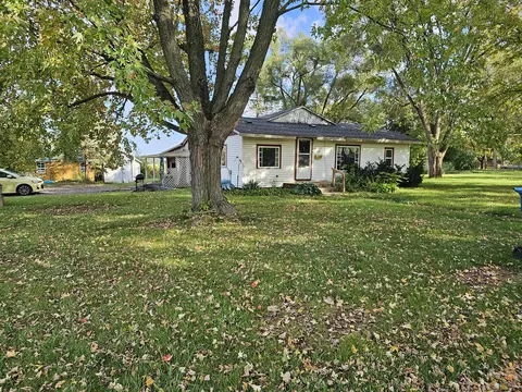 446 Sherman St, Bronson, MI 49028