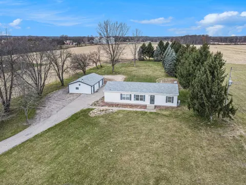 767 Miller Rd, Plainwell, MI 49080