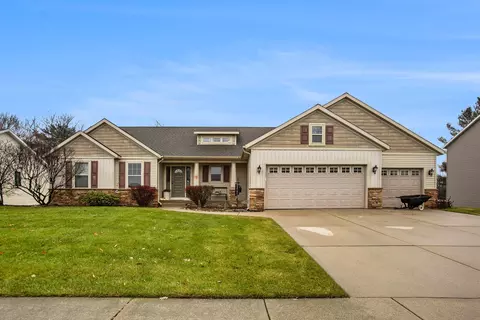 5719 Furlong Ct NE, Belmont, MI 49306