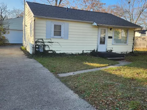 1317 Roberts St, Muskegon, MI 49442