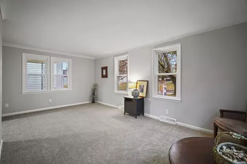 1427 Joy Ave, Jackson, MI 49203 photo 14
