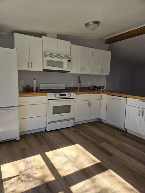 12445 Saddler Rd, Plainwell, MI 49080 photo 3