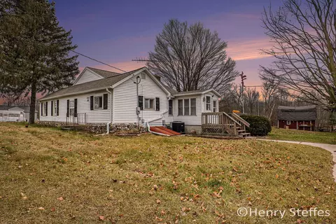 13230 Ritchie Ave NE, Cedar Springs, MI 49319