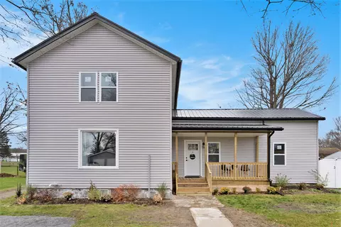 125 W Charlotte St, Centreville, MI 49032
