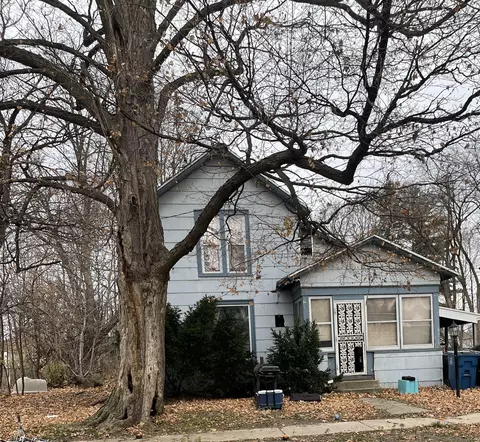 46 Graves Ave, Battle Creek, MI 49037
