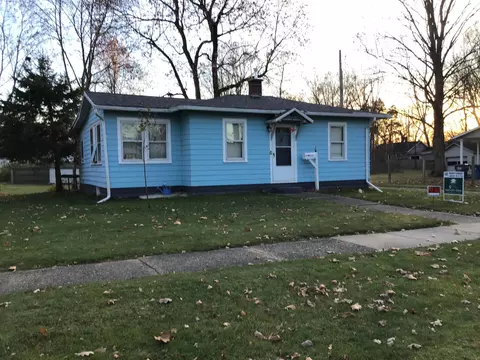 153 W Second Ave, Plainwell, MI 49080