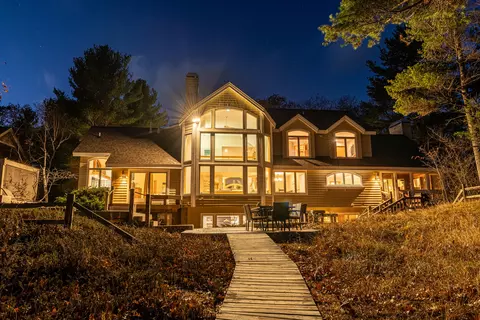 14732 E Acadia Woods Rd, Northport, MI 49670