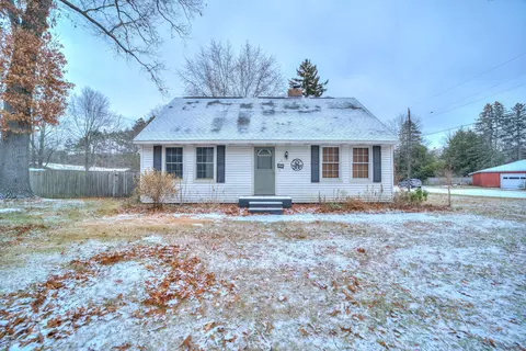 1460 Ann St, Muskegon, MI 49445