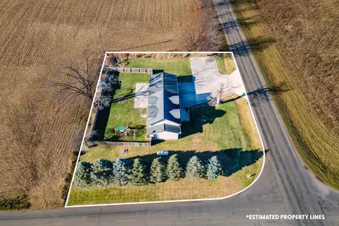 849 E Central Rd, Quincy, MI 49082 photo 8