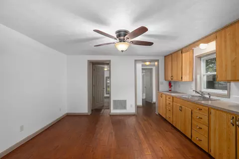 317 S 3rd Ave, Big Rapids, MI 49307 photo 12