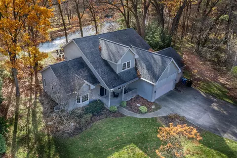 6026 River Ridge Dr, Hamilton, MI 49419