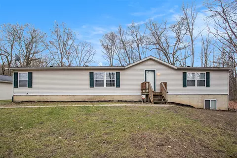 3274 W Kirby Rd, Battle Creek, MI 49017