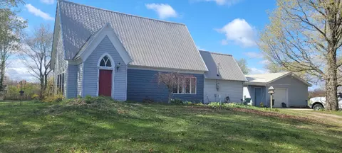 2389 E Millerton Rd, Fountain, MI 49410