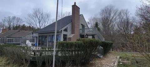 8293 Croswell Shore Trl, West Olive, MI 49460
