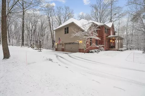 7012 Sanctuary Dr, Jackson, MI 49201 photo 3