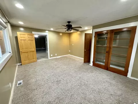318 E Hoffman St, Three Rivers, MI 49093 photo 7