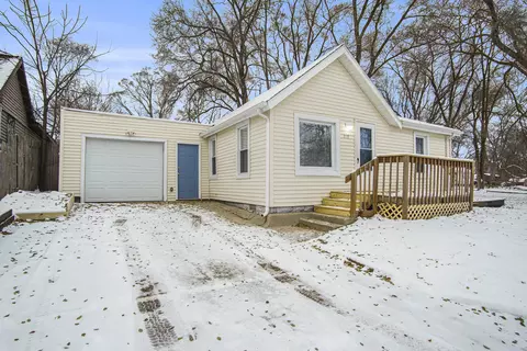 2119 Kinsey St, Muskegon, MI 49441