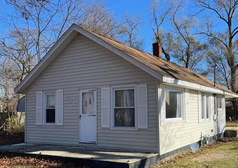 264 N Walker Rd, Muskegon, MI 49442