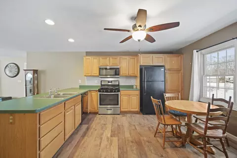 1100 Herbert J Ave, Jackson, MI 49202 photo 3