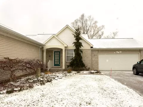 63 Pond Ridge Dr NE, Grand Rapids, MI 49546