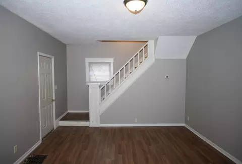 602 Dewey Ave, Jackson, MI 49202 photo 3