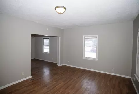 602 Dewey Ave, Jackson, MI 49202 photo 2