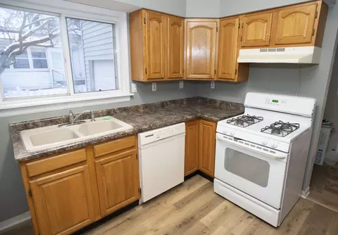 602 Dewey Ave, Jackson, MI 49202 photo 6