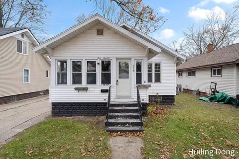 914 Irwin Ave, Muskegon, MI 49442