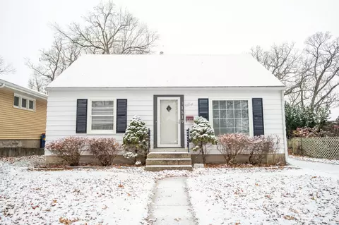1519 Gladstone Dr SE, Grand Rapids, MI 49506