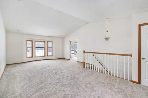 1013 Taylor Dr, Plainwell, MI 49080 photo 4