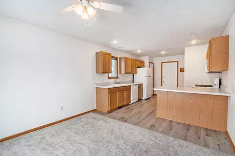 1013 Taylor Dr, Plainwell, MI 49080 photo 7