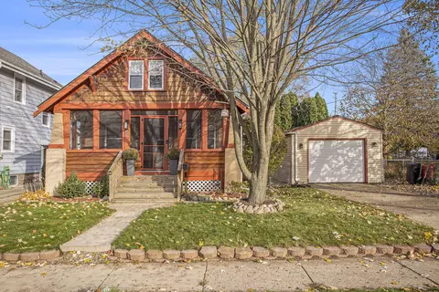 26 Woodward Ave, Battle Creek, MI 49017