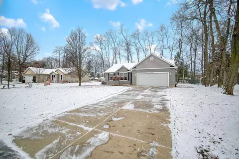 3362 Harben St, Jackson, MI 49203 photo 2
