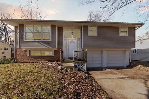 3900 Wainwright Ave, Lansing, MI 48911