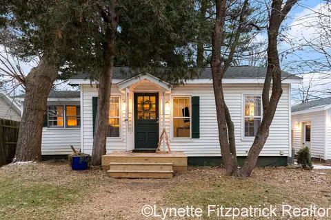 3617 Eastern Ave NE, Grand Rapids, MI 49525