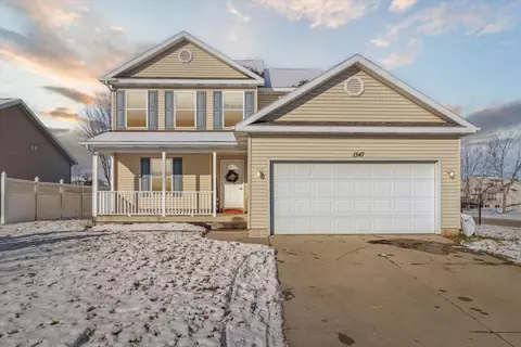 1347 Yarrow Dr, Holt, MI 48842