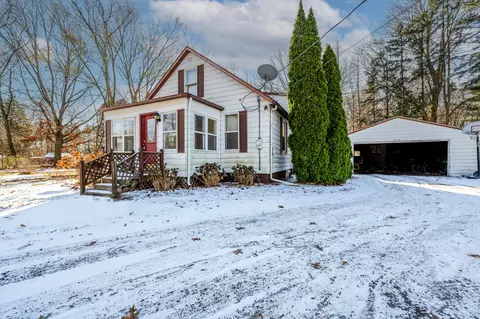 2718 Niles Rd, St. Joseph, MI 49085