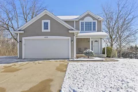 426 Lloyd Ct, Middleville, MI 49333