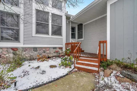 3365 English Hills Dr NW, Grand Rapids, MI 49544