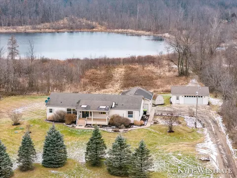 9635 92nd St SE, Alto, MI 49302