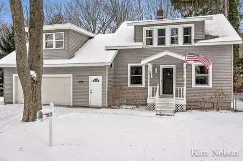 1423 Carleton St, Whitehall, MI 49461