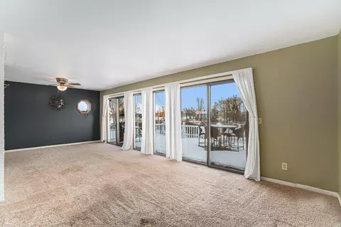 12145 W Indian Lake Dr, Vicksburg, MI 49097