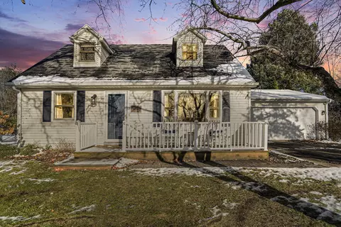 4212 Aspen Dr, Kalamazoo, MI 49006
