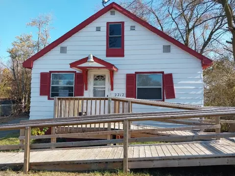 2212 Jarman St, Muskegon Heights, MI 49444