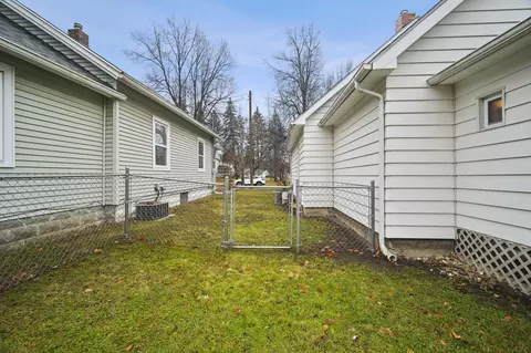 616 Adams St, Jackson, MI 49202 photo 15