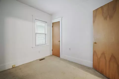 616 Adams St, Jackson, MI 49202 photo 7