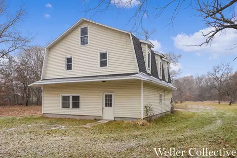 11241 Evergreen Rd, Gowen, MI 49326