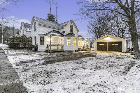 2674 Blair Ave, New Era, MI 49446
