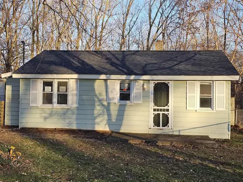 4154 Madison Ave SE, Wyoming, MI 49548