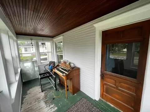314 S Dwight St, Jackson, MI 49203 photo 4